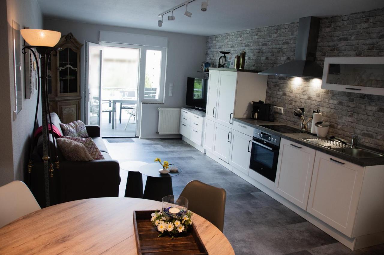 Naturnahe Schoene Neu Gestaltete Ferienwohnung Würselen Esterno foto